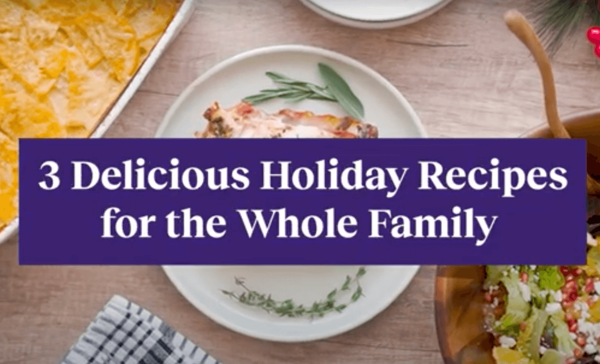 una mesa con comida festiva y el texto “3 recetas festivas deliciosas para toda la familia”.